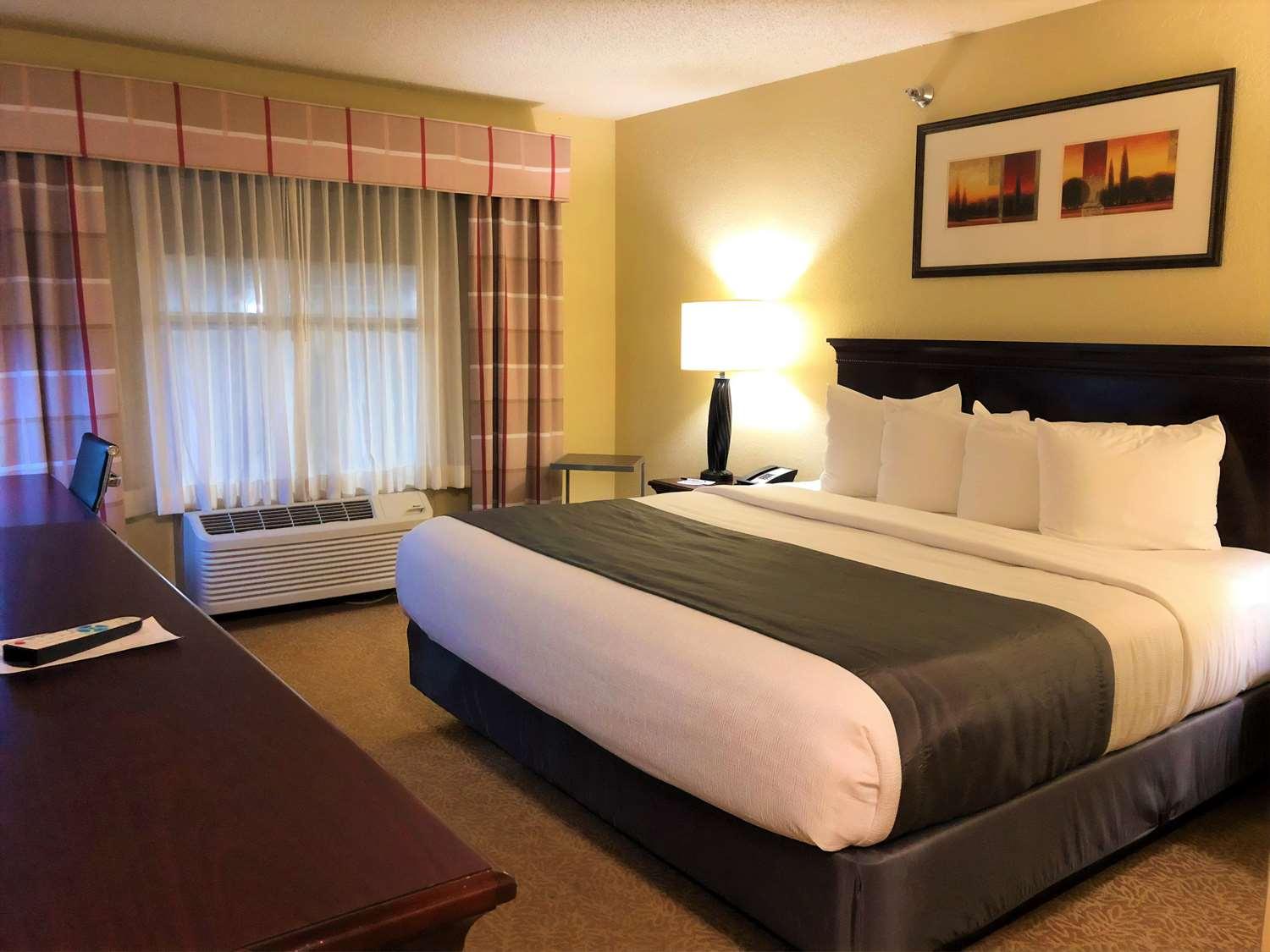 Best Western Eau Claire South Exterior photo